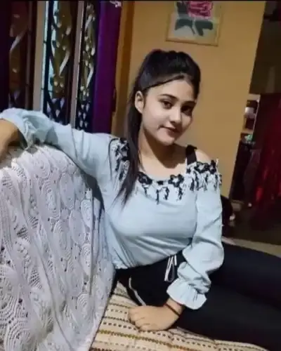 Call Girls Service in Silli